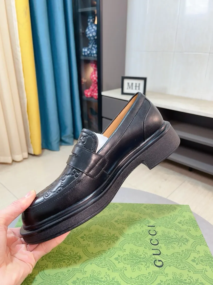 Men's shoes 💰500🌹🌹【GUCCI】The most popular classic Gucci leather shoes. Synchronized with the official website, the upper is made of Italian first-layer cowhide ➕cowhide lining, with unique brand and unique craftsmanship. Highlighting the hot style of the new year. Stop hesitating, stop wandering, get it now. Number: 38--44